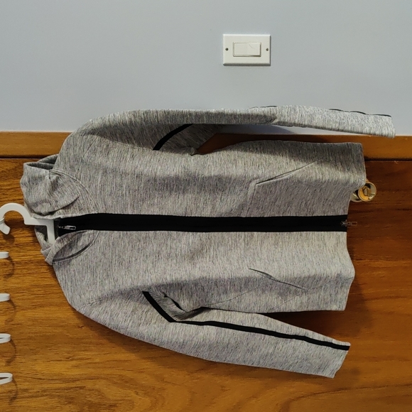 Lululemon stratum hoodie - Picture 1 of 7